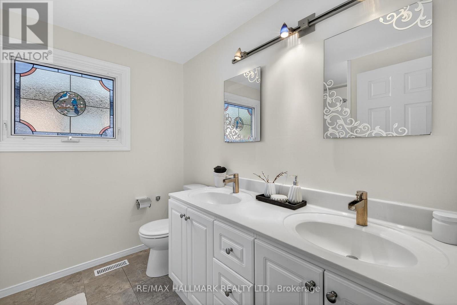 26 Stacey Crescent, Markham, Ontario  L3T 6Z4 - Photo 25 - N12435902
