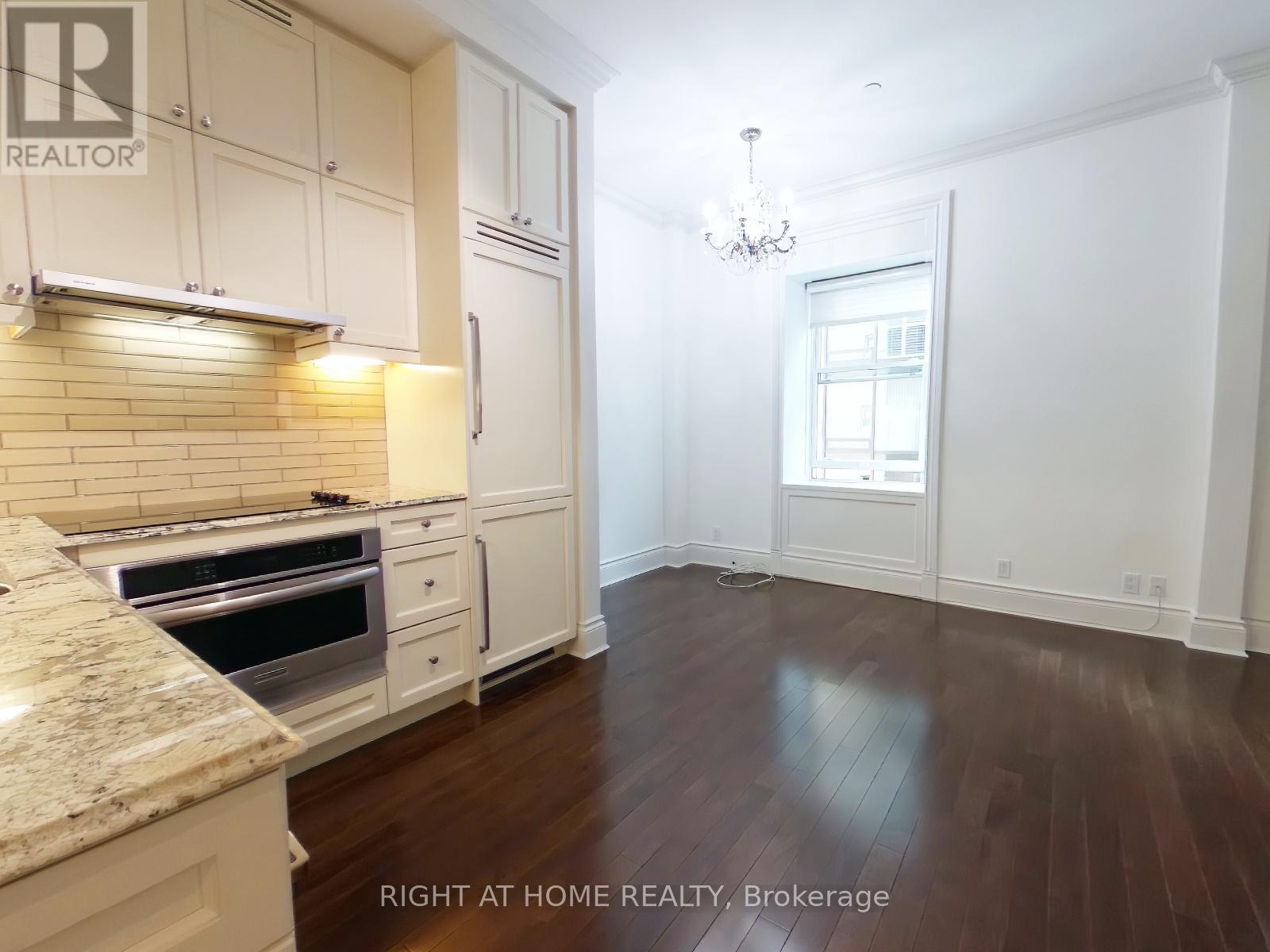 507 - 22 Leader Lane, Toronto, Ontario  M5E 0B2 - Photo 13 - C12436008