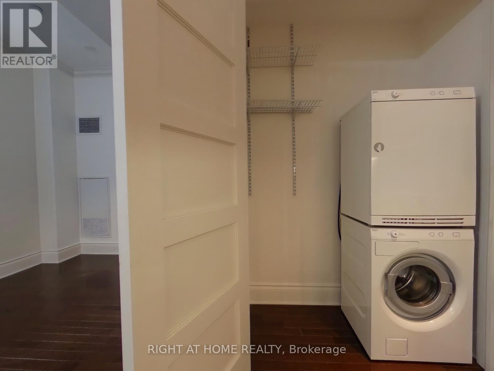 507 - 22 Leader Lane, Toronto, Ontario  M5E 0B2 - Photo 15 - C12436008