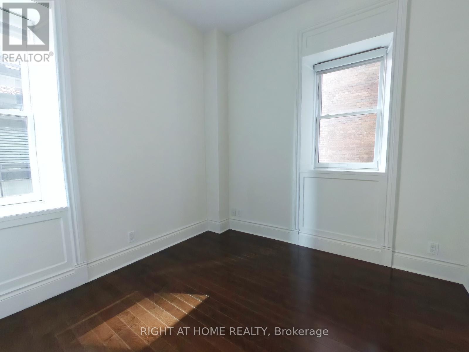 507 - 22 Leader Lane, Toronto, Ontario  M5E 0B2 - Photo 9 - C12436008
