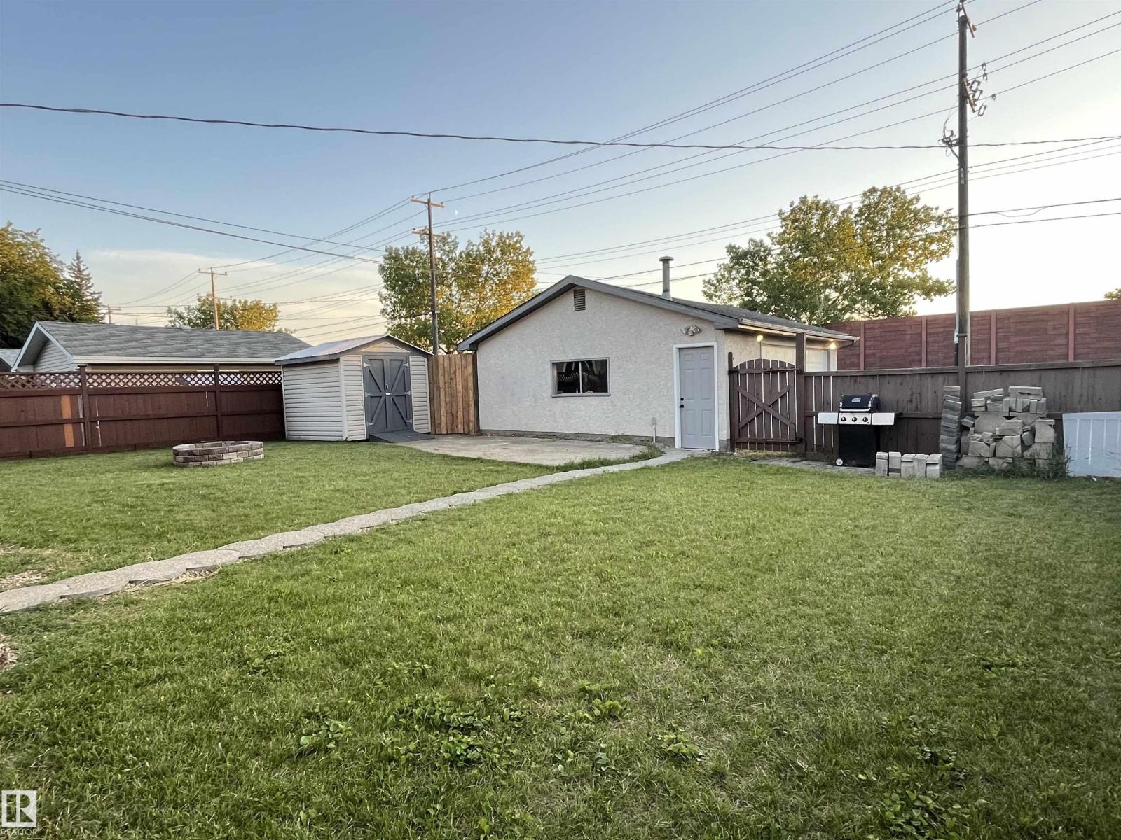 9108 169 St Nw, Edmonton, Alberta  T5R 2X1 - Photo 30 - E4460161