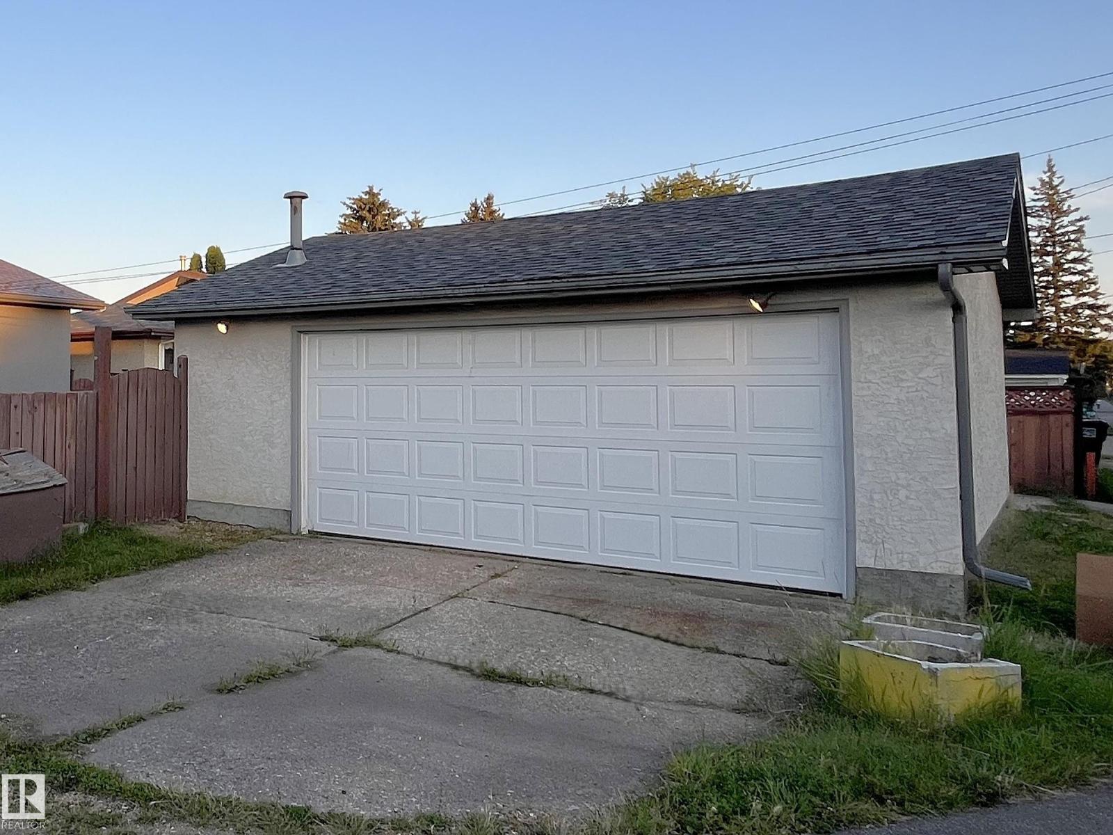 9108 169 St Nw, Edmonton, Alberta  T5R 2X1 - Photo 31 - E4460161