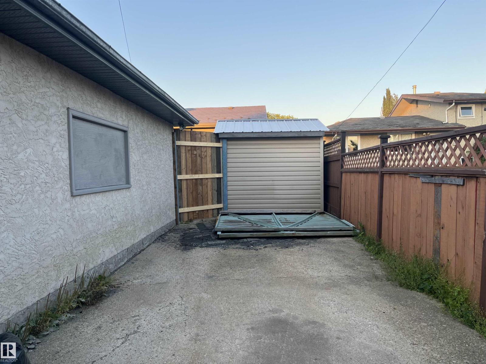 9108 169 St Nw, Edmonton, Alberta  T5R 2X1 - Photo 32 - E4460161