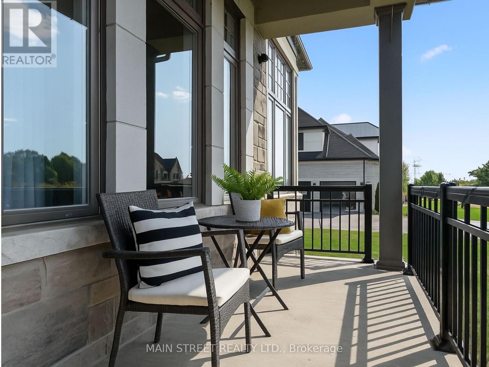21 Dexshire Drive, Ajax, Ontario  L1Z 0T8 - Photo 3 - E12436030