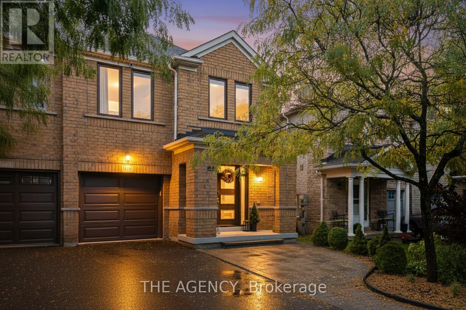 908 OAKTREE CRESCENT, Newmarket, Ontario
