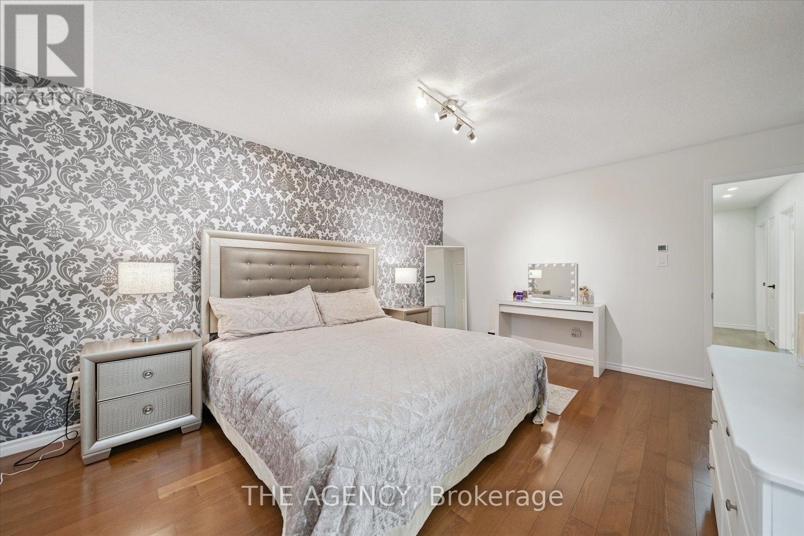 908 Oaktree Crescent, Newmarket, Ontario  L3X 2Z1 - Photo 28 - N12436023