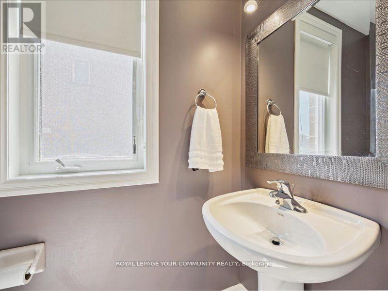 2170 Galloway Street, Innisfil, Ontario  L9S 0H3 - Photo 11 - N12436033