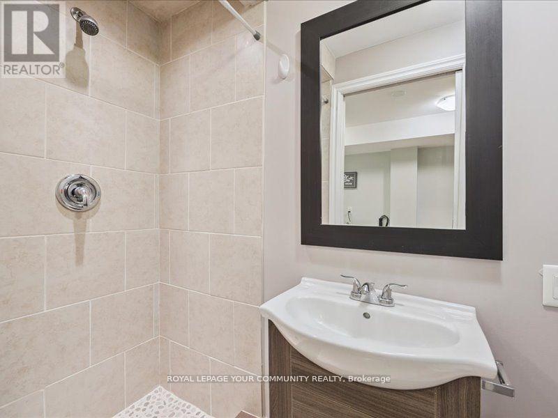 2170 Galloway Street, Innisfil, Ontario  L9S 0H3 - Photo 20 - N12436033