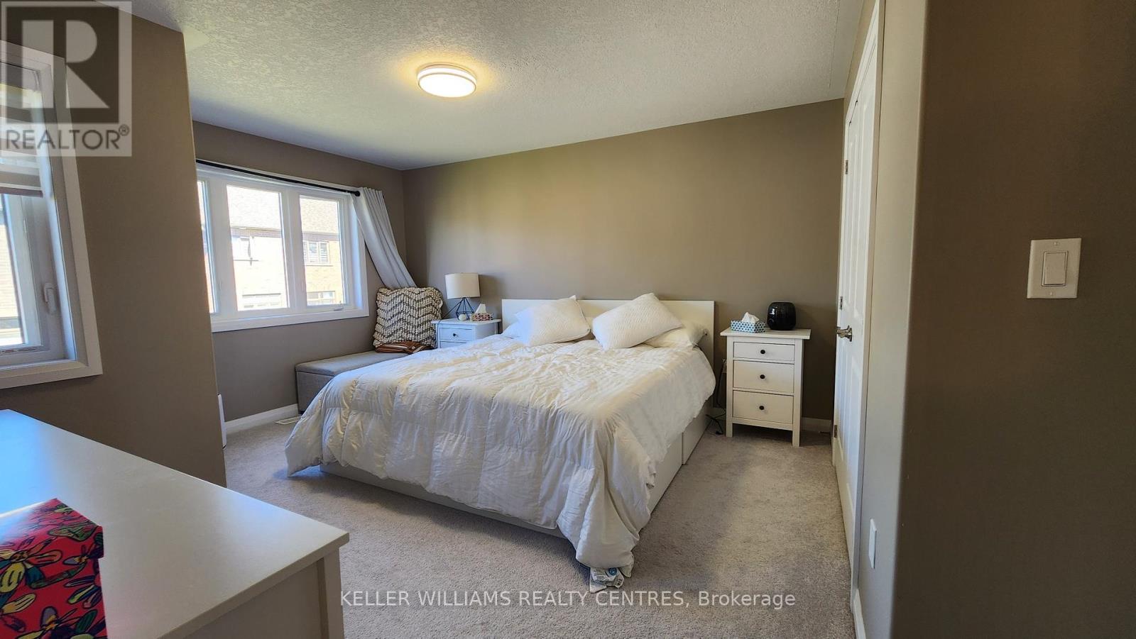 59 Copperhill Heights, Barrie, Ontario  L9J 0K6 - Photo 5 - S12436048