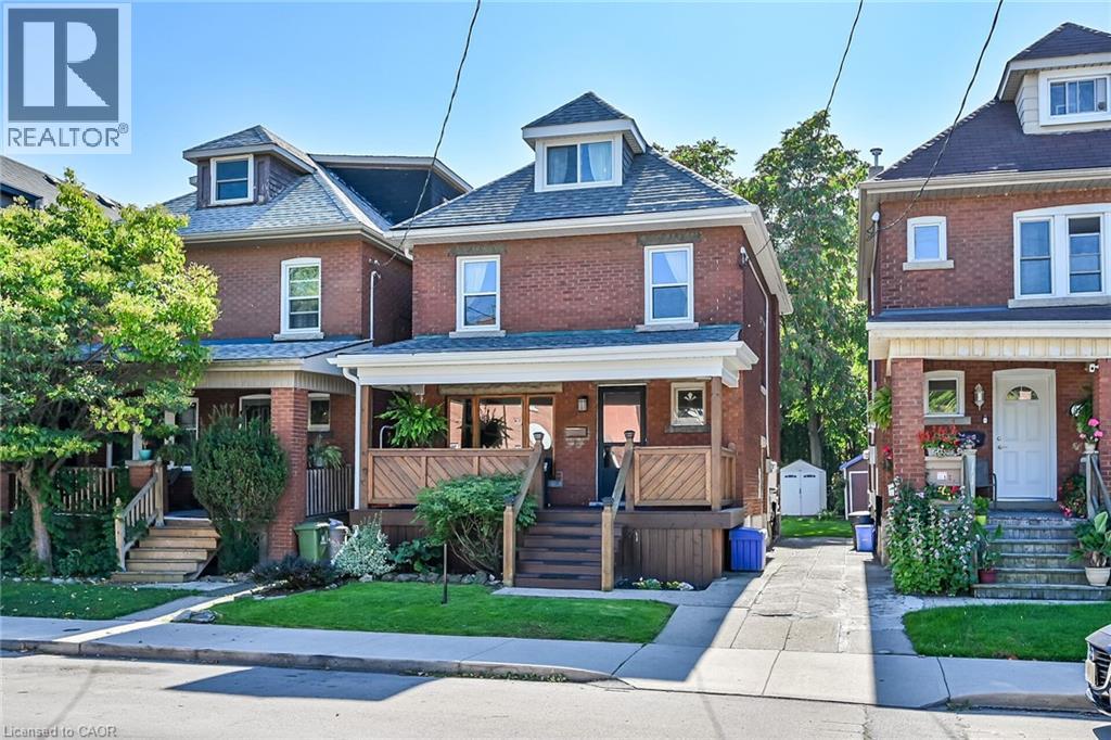 126 CUMBERLAND Avenue, Hamilton, Ontario
