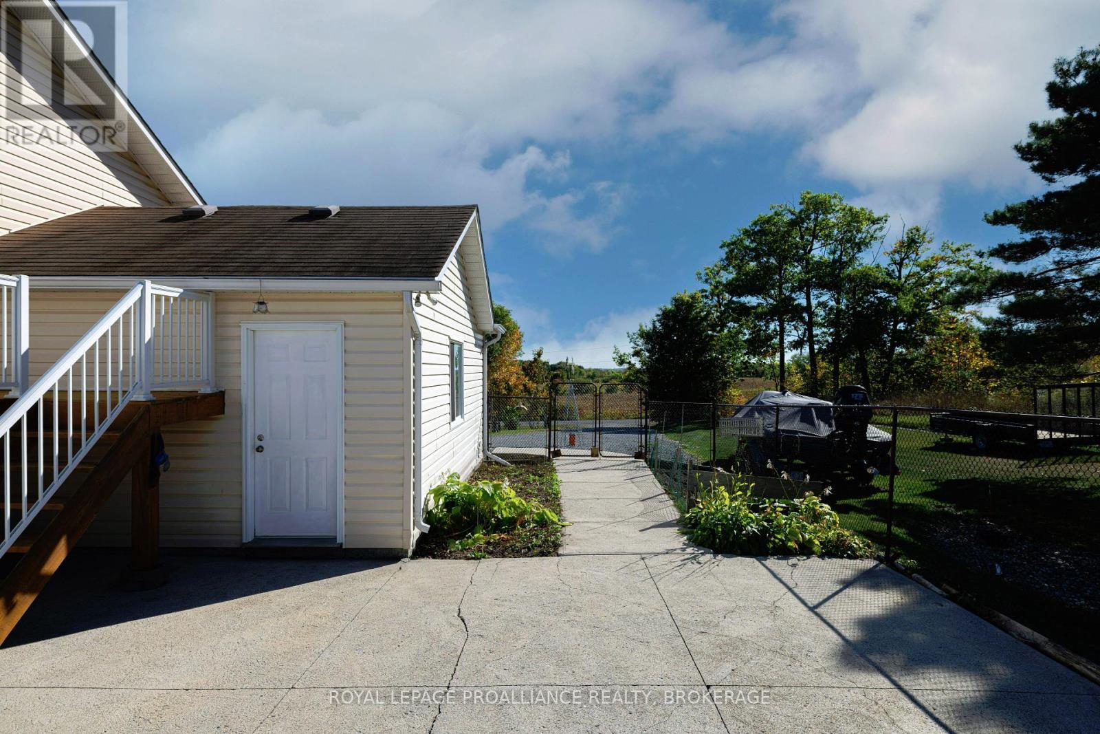 270 Mount Chesney Road, Frontenac, Ontario  K0H 1X0 - Photo 36 - X12436080