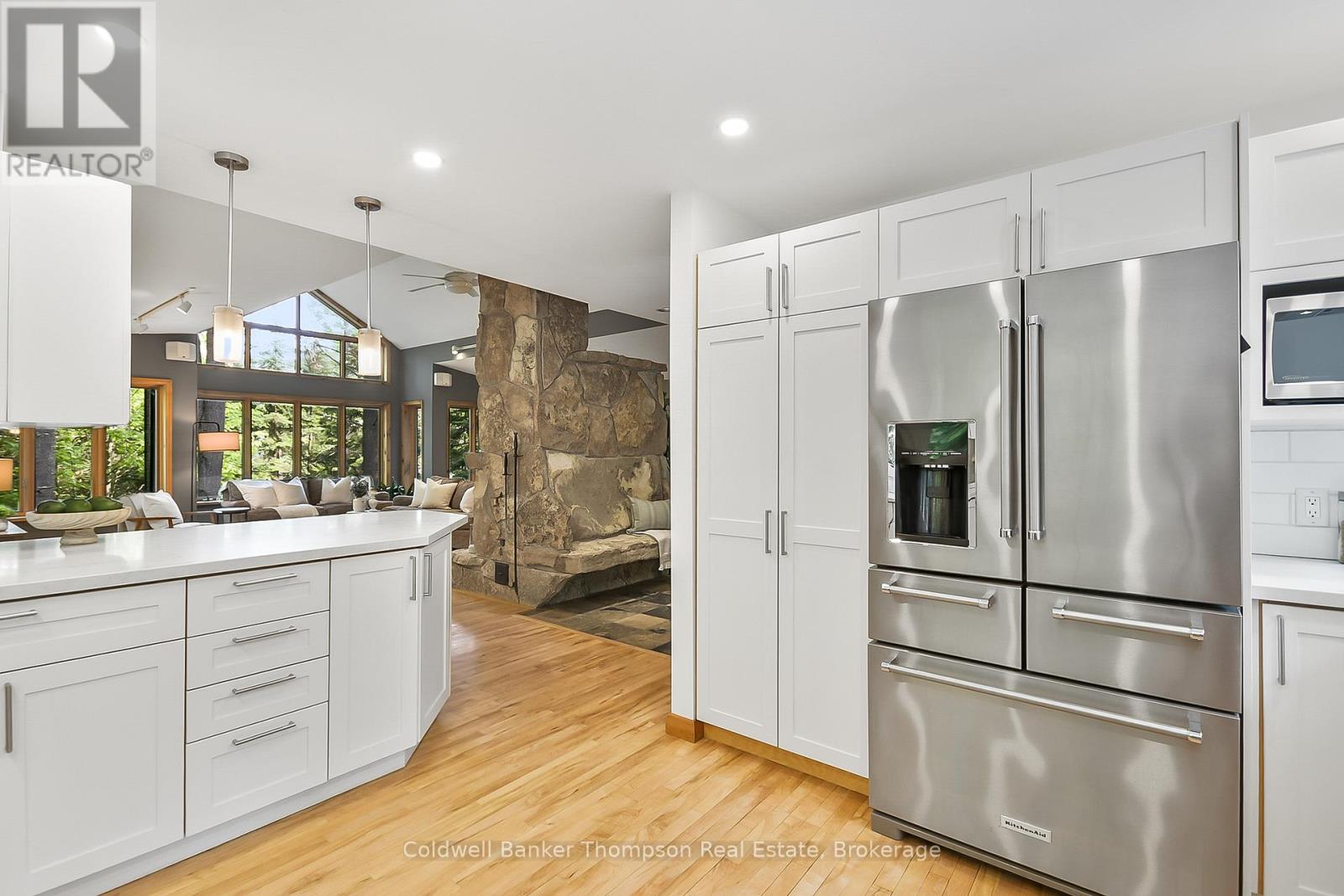 1109 Glenmount Road, Lake Of Bays, Ontario  P0B 1A0 - Photo 11 - X12436063