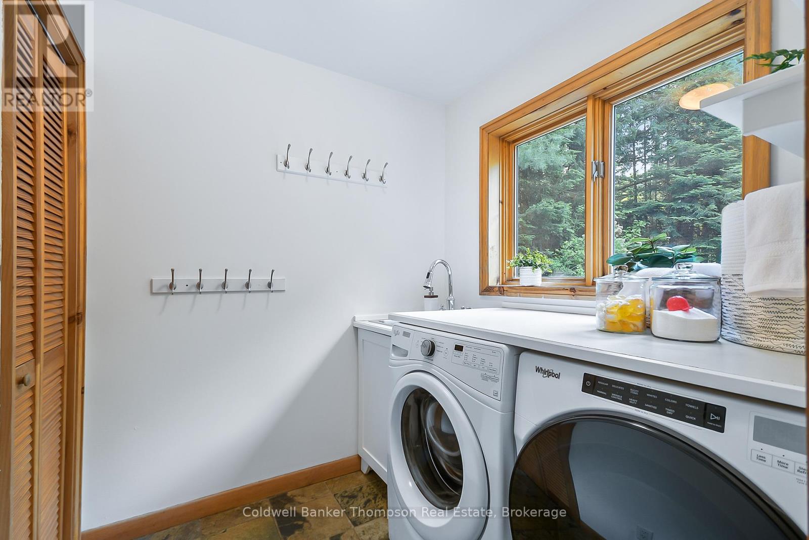 1109 Glenmount Road, Lake Of Bays, Ontario  P0B 1A0 - Photo 18 - X12436063