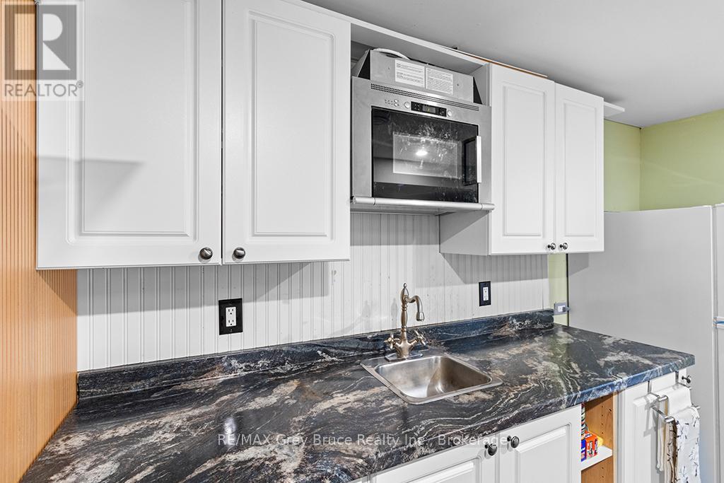 563 21 Street W, Owen Sound, Ontario  N4K 4E7 - Photo 36 - X12436069
