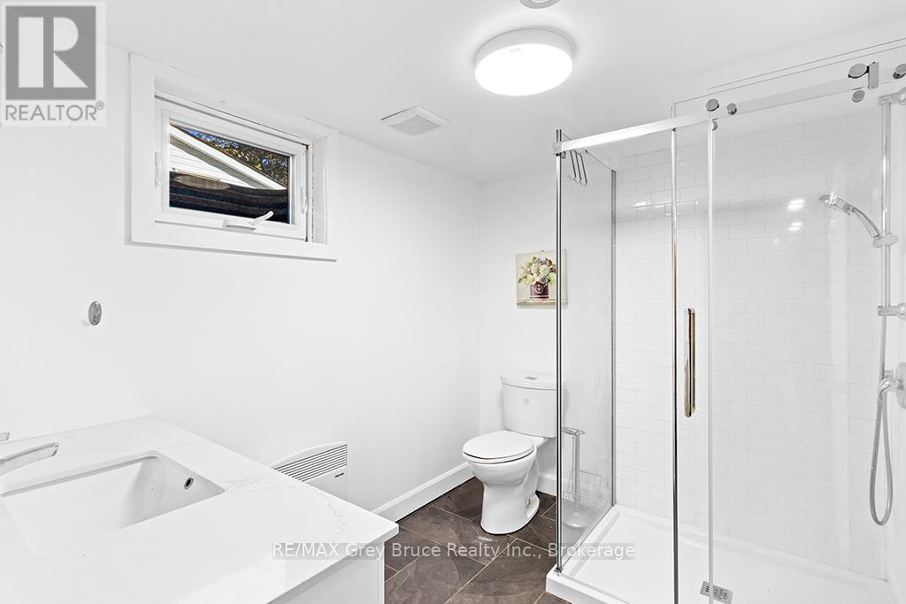 563 21 Street W, Owen Sound, Ontario  N4K 4E7 - Photo 44 - X12436069