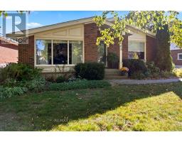 563 21 STREET W