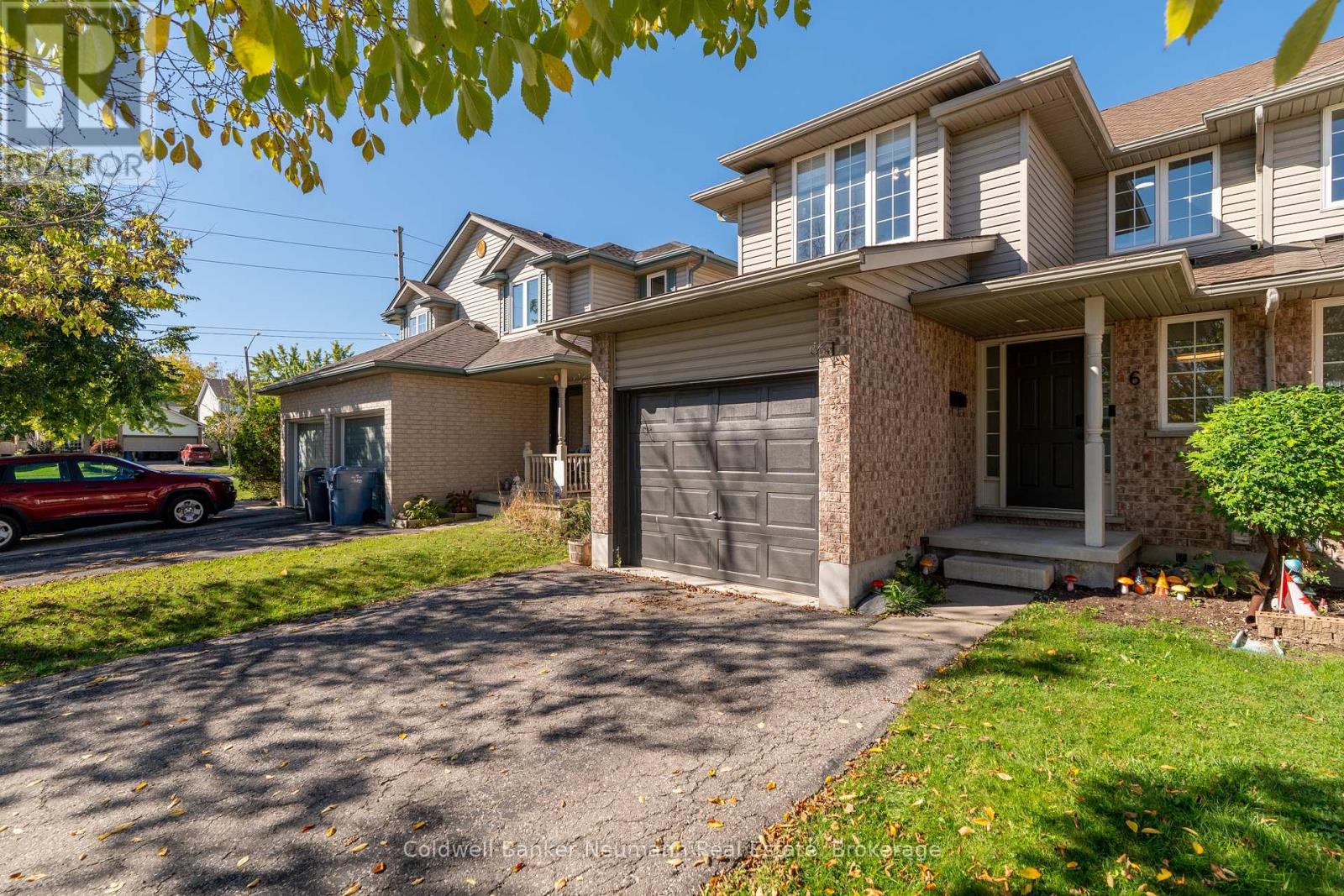 6 Law Drive, Guelph (Grange Road), Ontario  N1E 7E8 - Photo 2 - X12436088