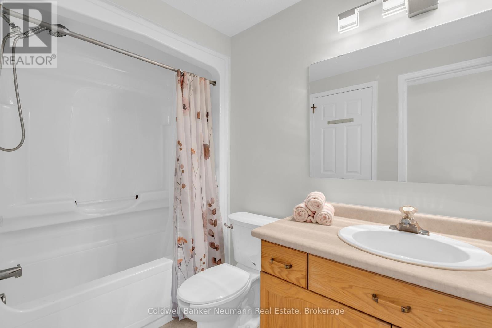 6 Law Drive, Guelph (Grange Road), Ontario  N1E 7E8 - Photo 25 - X12436088