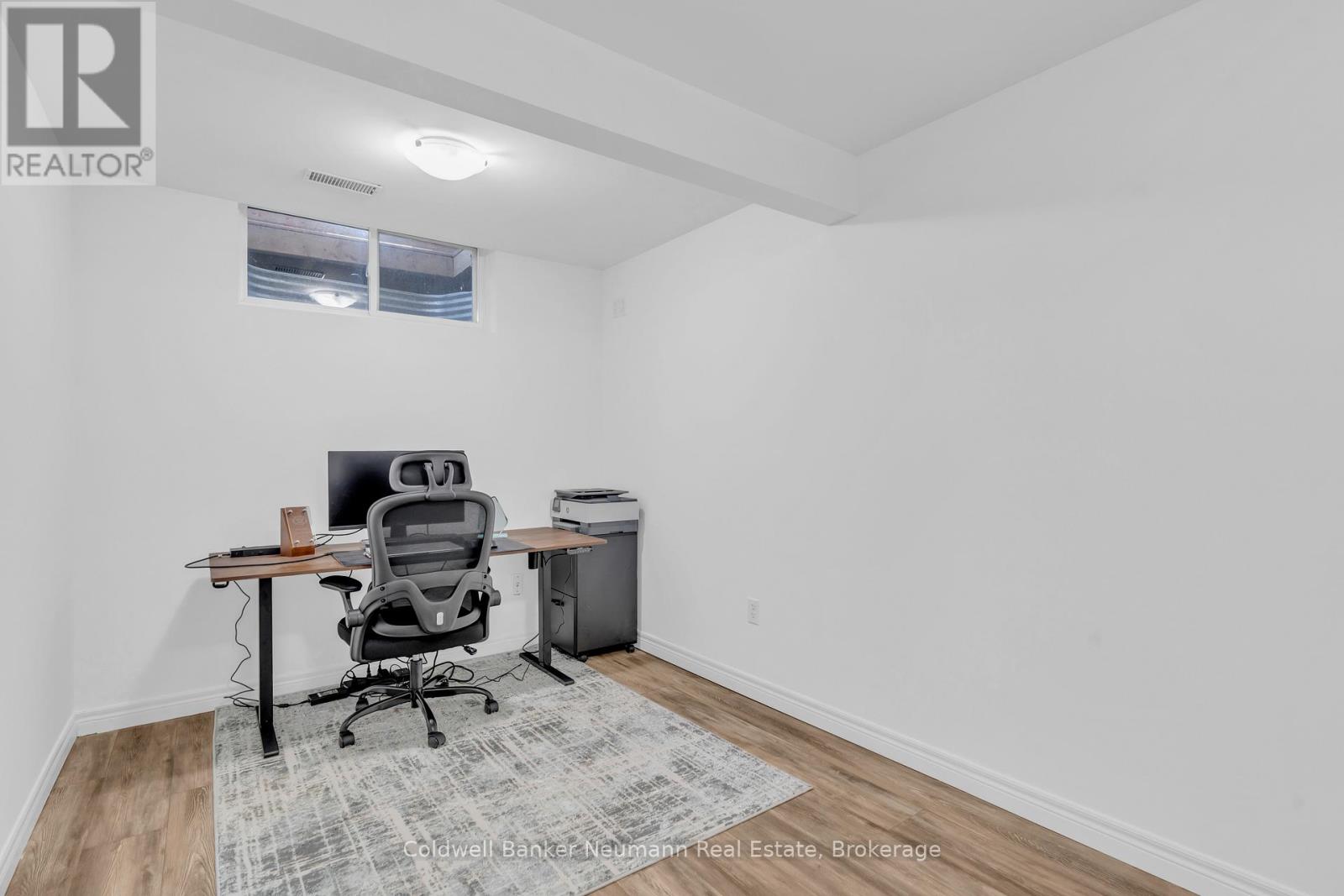 6 Law Drive, Guelph (Grange Road), Ontario  N1E 7E8 - Photo 30 - X12436088