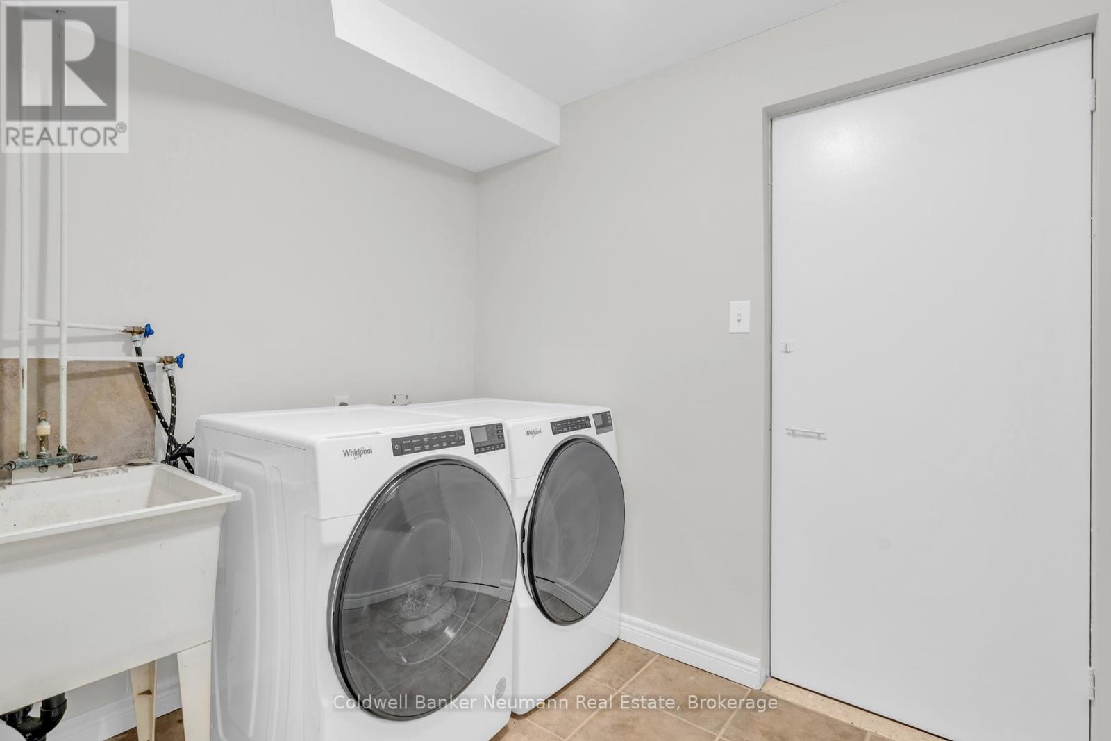 6 Law Drive, Guelph (Grange Road), Ontario  N1E 7E8 - Photo 32 - X12436088
