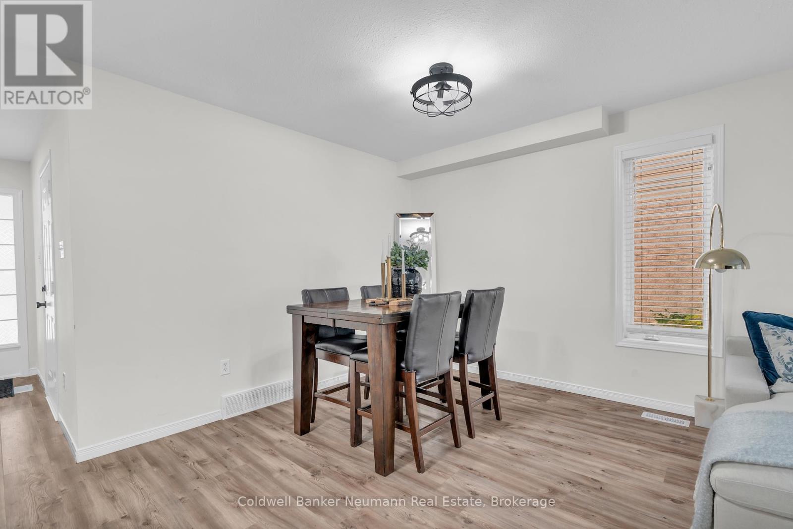 6 Law Drive, Guelph (Grange Road), Ontario  N1E 7E8 - Photo 8 - X12436088