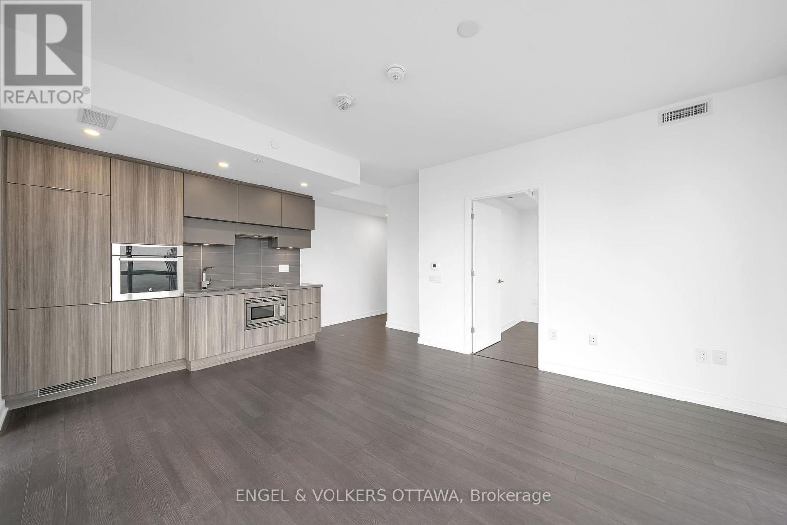 2509 - 39 Roehampton Avenue, Toronto, Ontario  M4P 0G1 - Photo 10 - C12436097