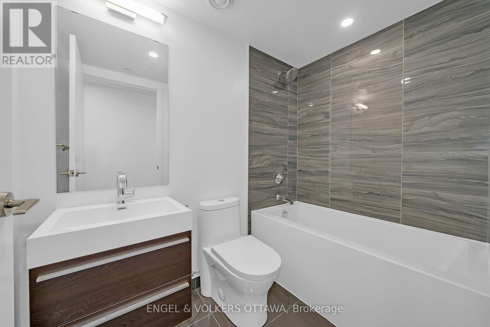 2509 - 39 Roehampton Avenue, Toronto, Ontario  M4P 0G1 - Photo 21 - C12436097