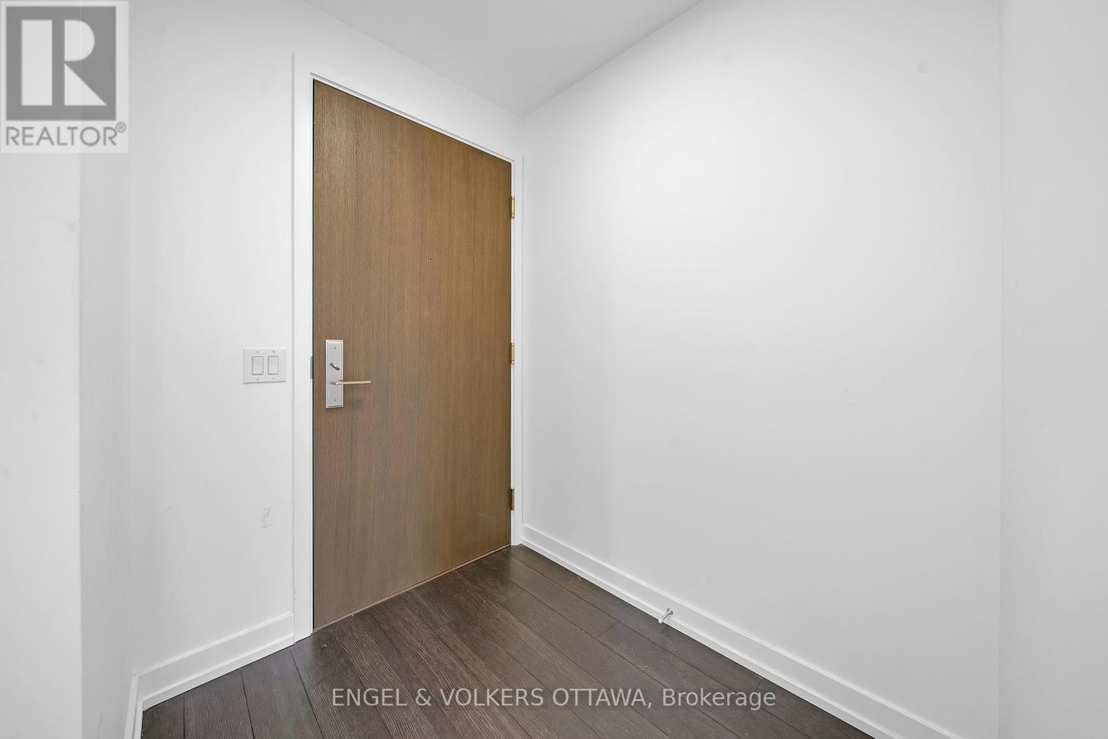 2509 - 39 Roehampton Avenue, Toronto, Ontario  M4P 0G1 - Photo 5 - C12436097