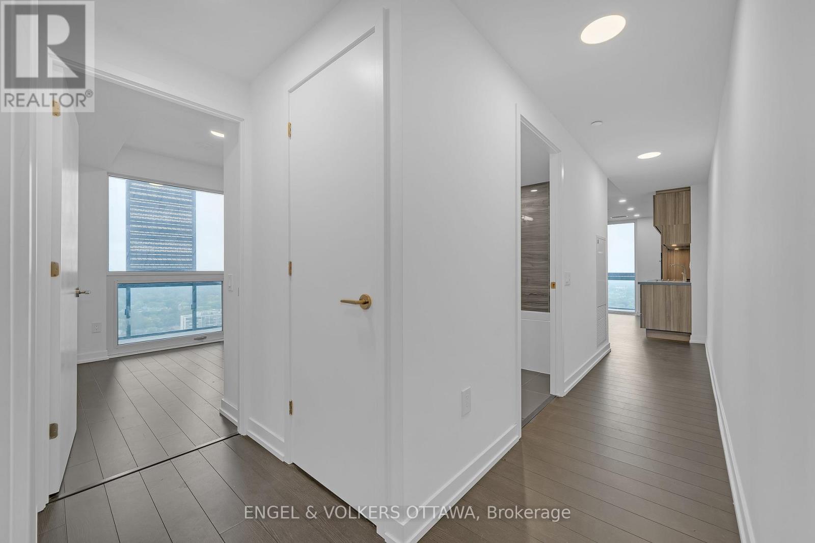 2509 - 39 Roehampton Avenue, Toronto, Ontario  M4P 0G1 - Photo 6 - C12436097