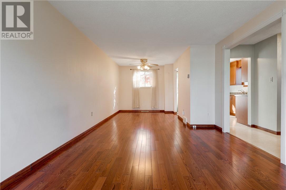 1980 Melbourne Street, Sudbury, Ontario P3A 4Y4 - Photo 3 - 2124960