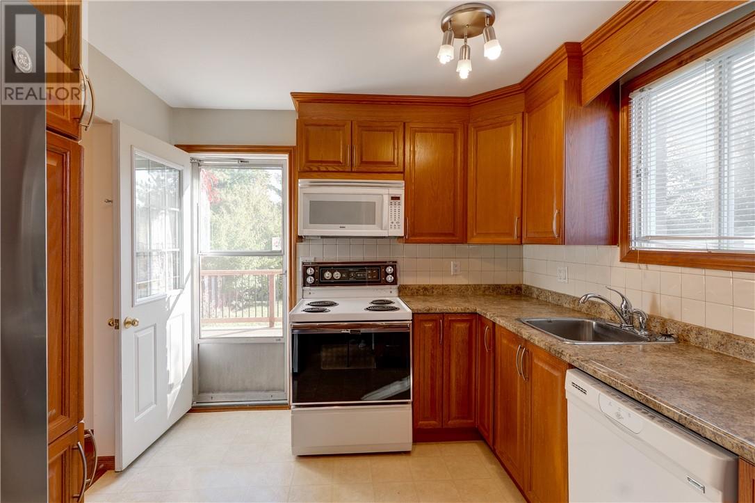 1980 Melbourne Street, Sudbury, Ontario P3A 4Y4 - Photo 5 - 2124960