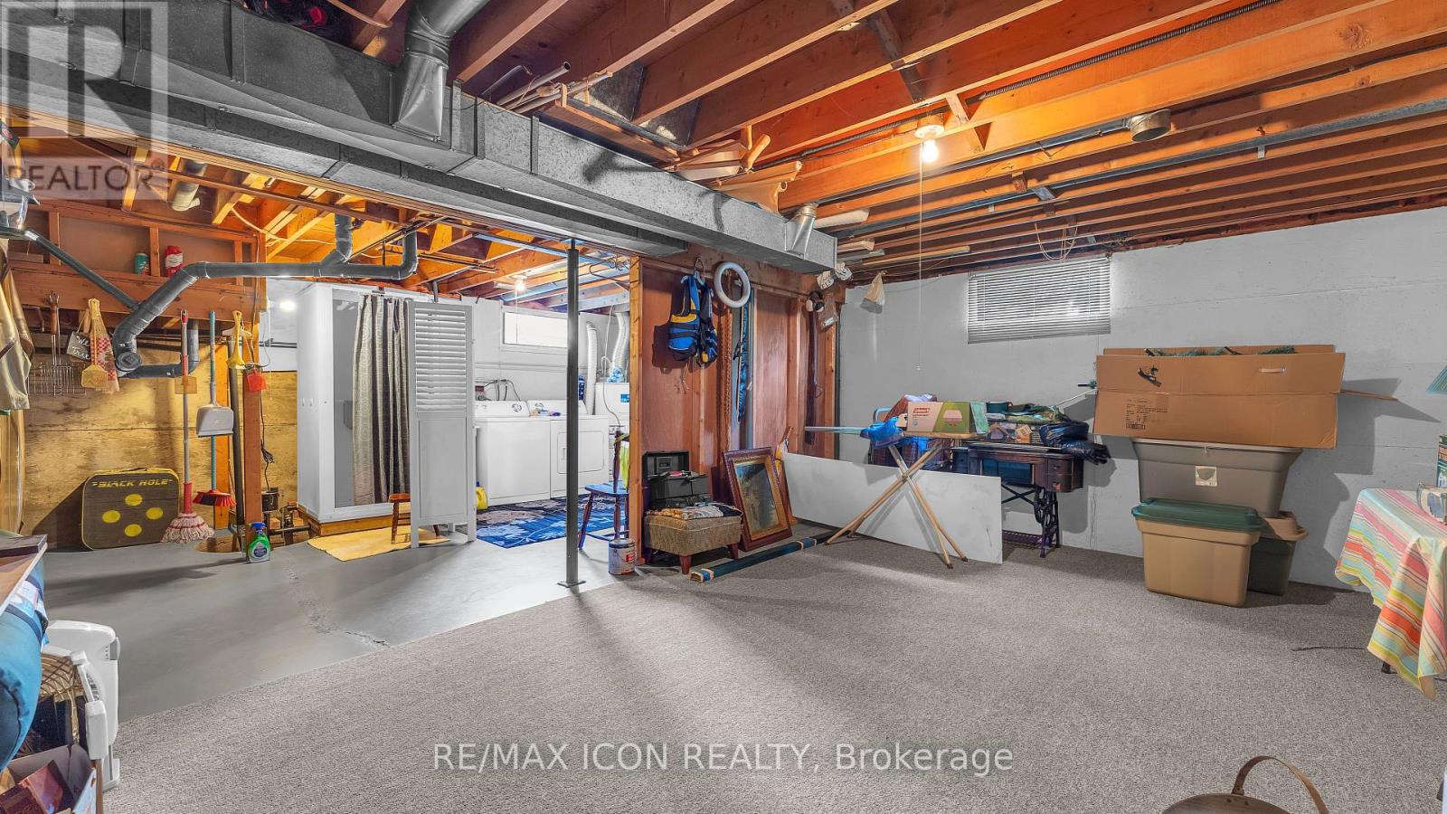 8274 Burwell Road E, Lambton Shores, Ontario  N0M 1T0 - Photo 18 - X12436056