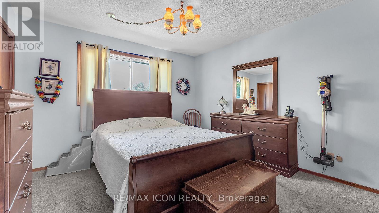 8274 Burwell Road E, Lambton Shores, Ontario  N0M 1T0 - Photo 4 - X12436056