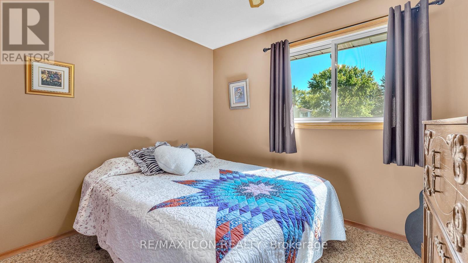 8274 Burwell Road E, Lambton Shores, Ontario  N0M 1T0 - Photo 5 - X12436056