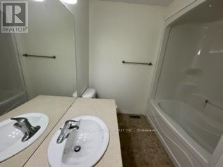 76 - 112 North Centre Road, London North (North B), Ontario  N5X 3G9 - Photo 24 - X12436061