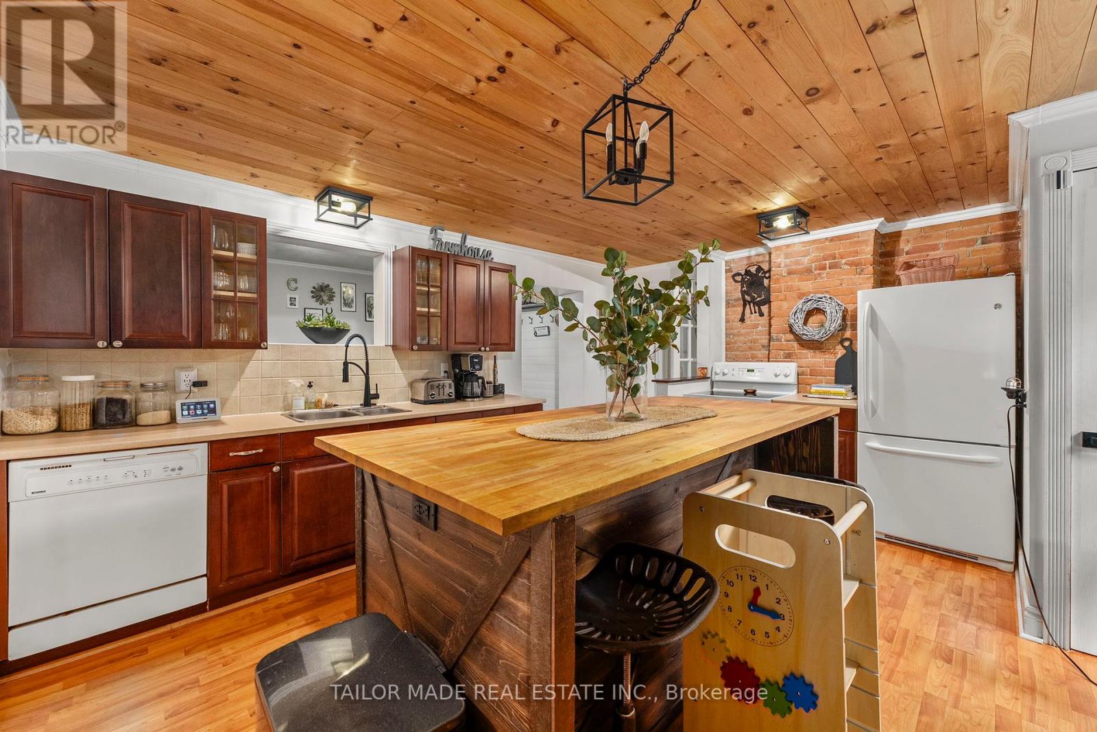 73 John Street, Orangeville, Ontario  L9W 2P7 - Photo 13 - W12436010