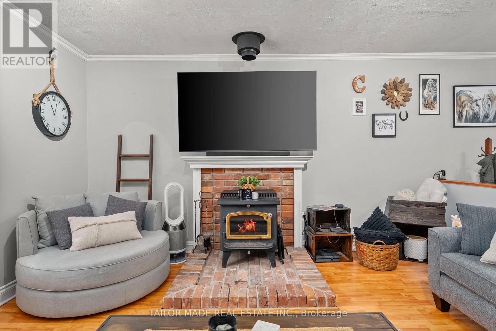 73 John Street, Orangeville, Ontario  L9W 2P7 - Photo 8 - W12436010