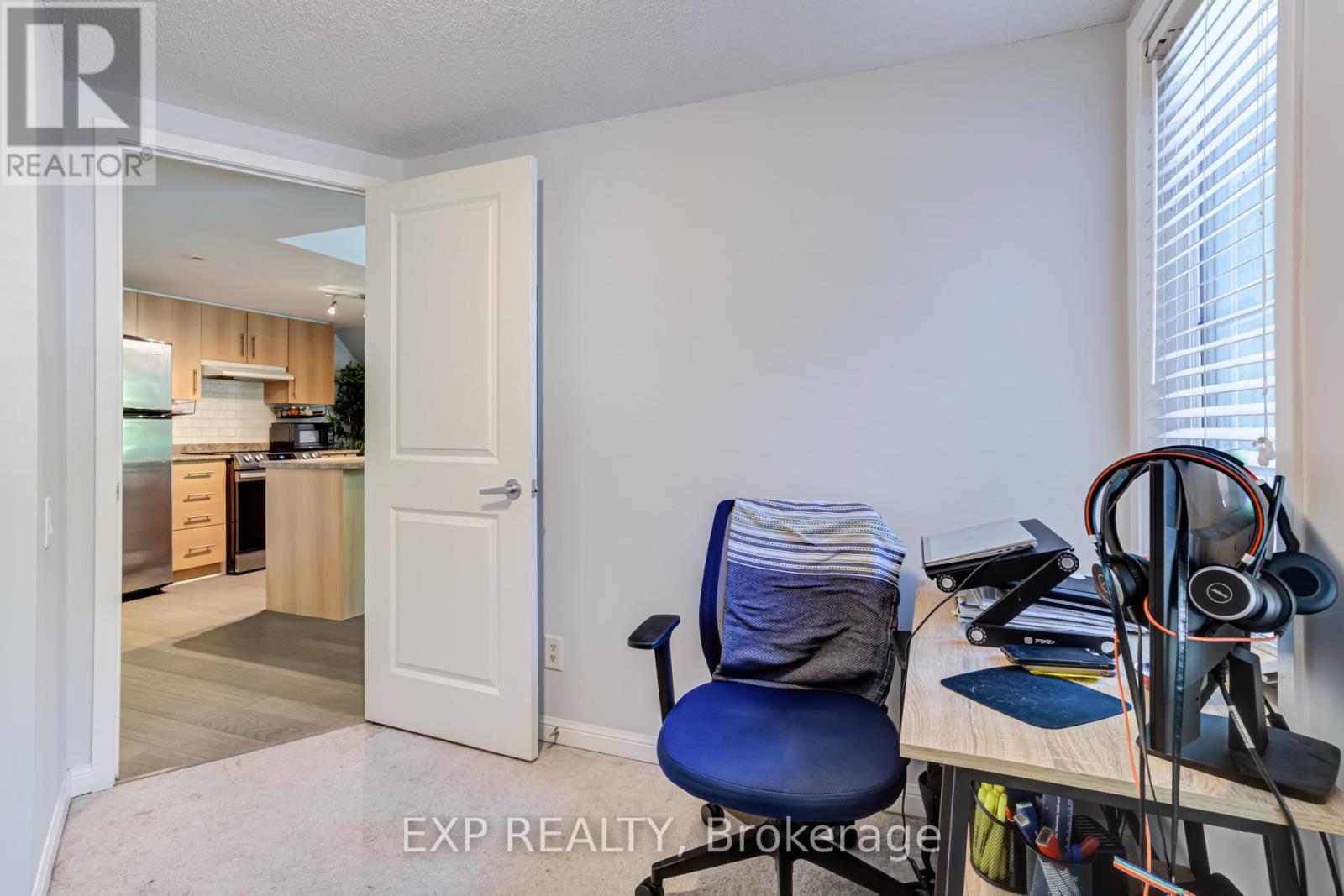 Th23 - 93 The Queensway, Toronto, Ontario  M9N 2H5 - Photo 14 - W12436029