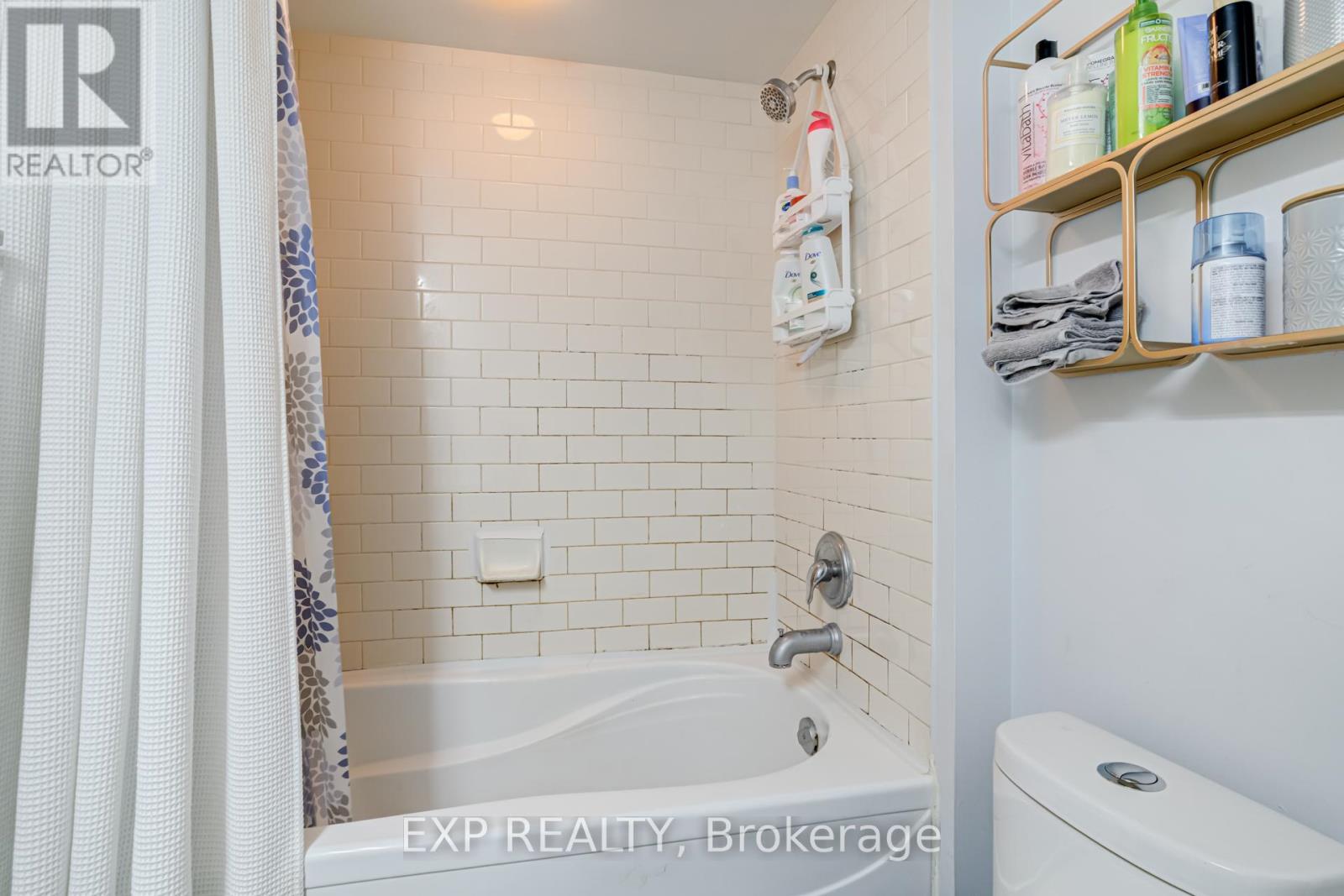 Th23 - 93 The Queensway, Toronto, Ontario  M9N 2H5 - Photo 21 - W12436029