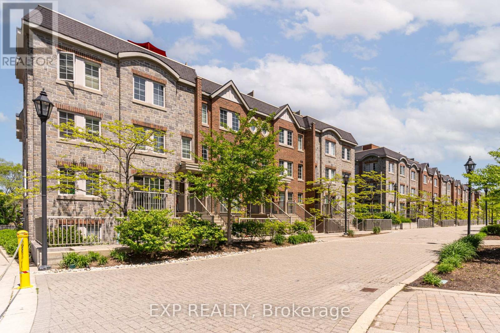 Th23 - 93 The Queensway, Toronto, Ontario  M9N 2H5 - Photo 27 - W12436029