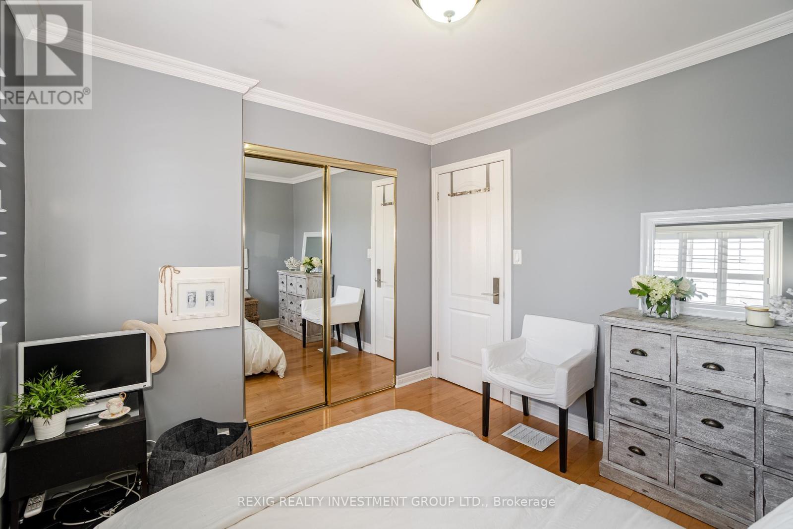 2228 Hummingbird Way, Oakville, Ontario  L6M 3Z6 - Photo 33 - W12436037