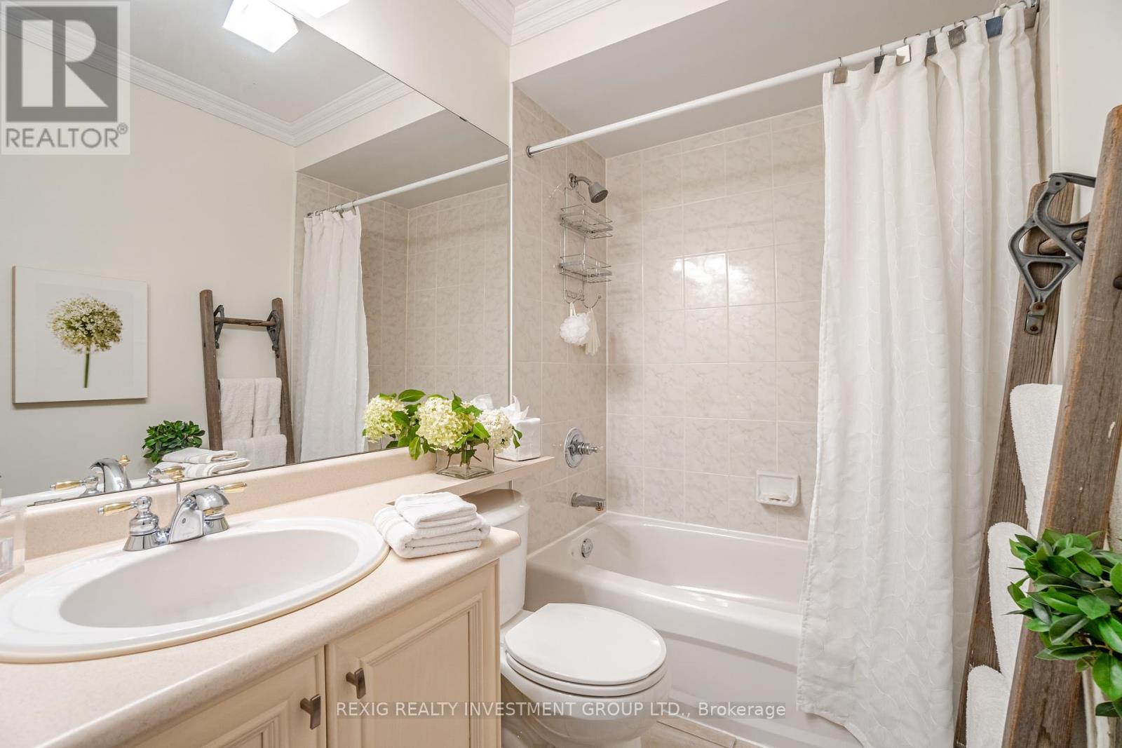 2228 Hummingbird Way, Oakville, Ontario  L6M 3Z6 - Photo 34 - W12436037