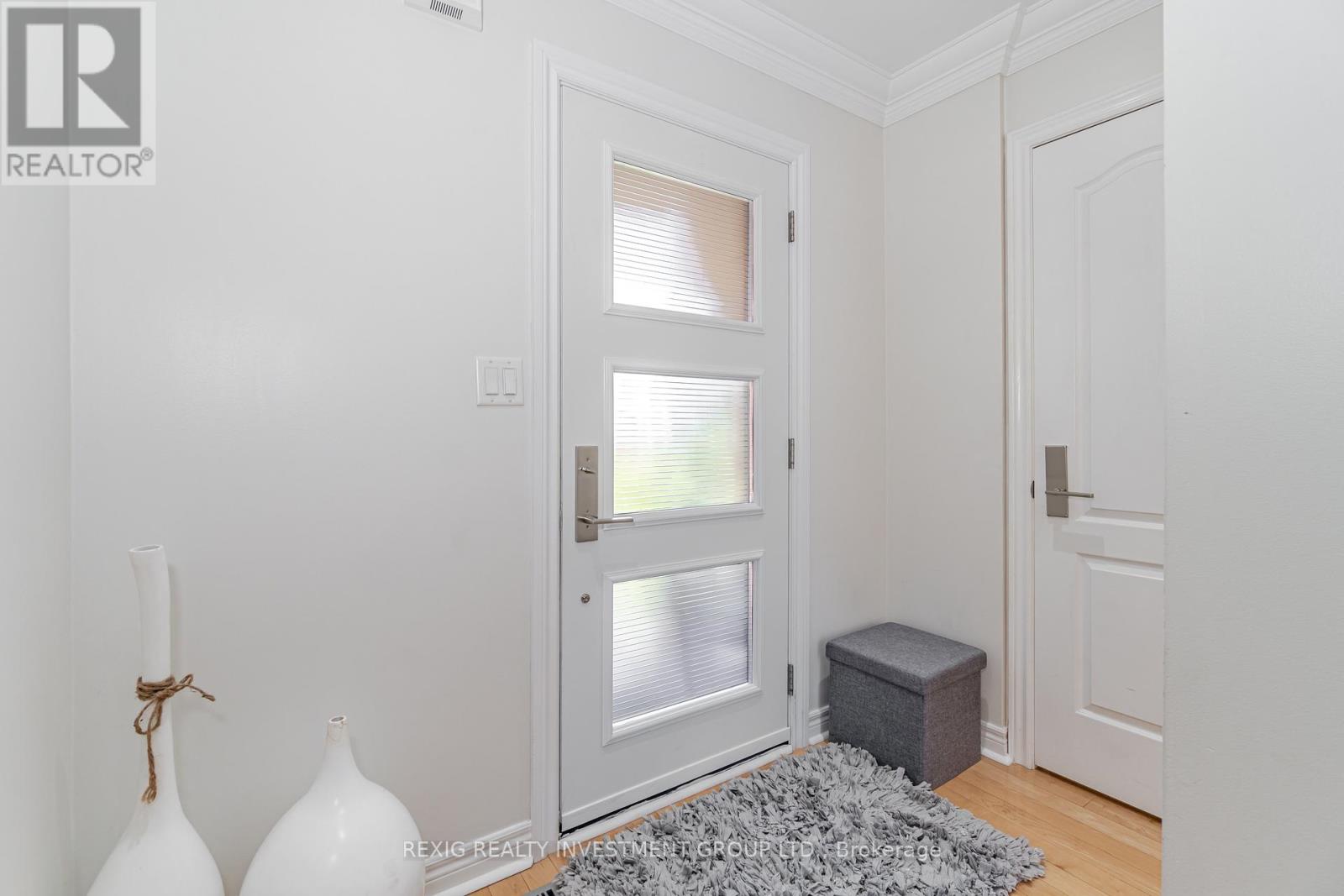 2228 Hummingbird Way, Oakville, Ontario  L6M 3Z6 - Photo 6 - W12436037