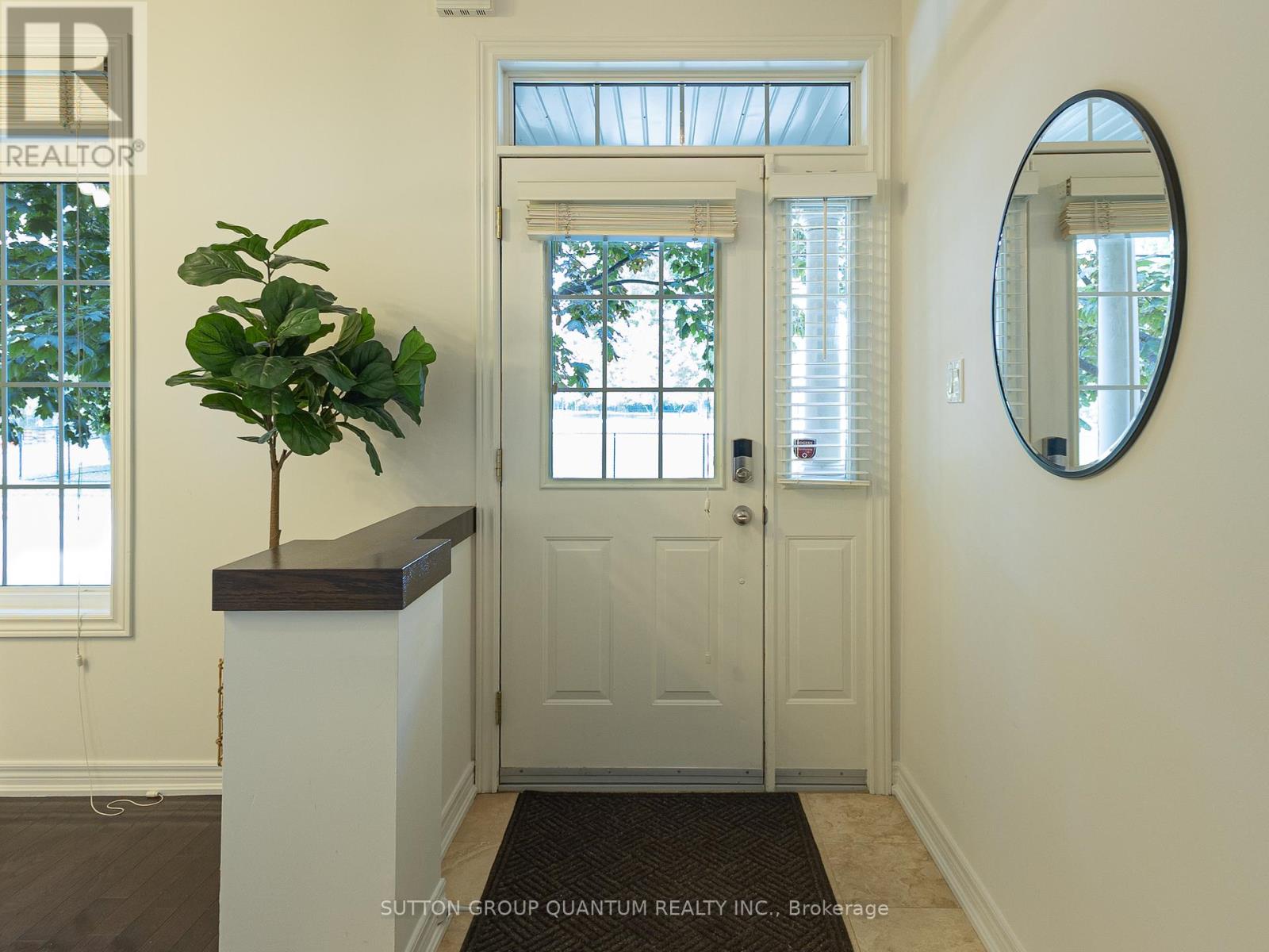 50 Rosewood Avenue, Mississauga, Ontario  L5G 4W3 - Photo 4 - W12436042