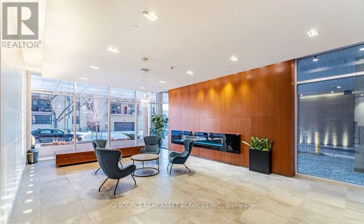 204 - 2800 Keele Street, Toronto, Ontario   - Photo 4 - W12436044