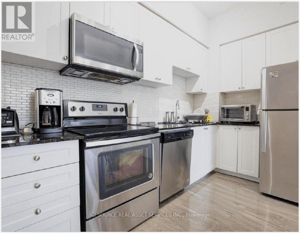 204 - 2800 Keele Street, Toronto, Ontario   - Photo 6 - W12436044