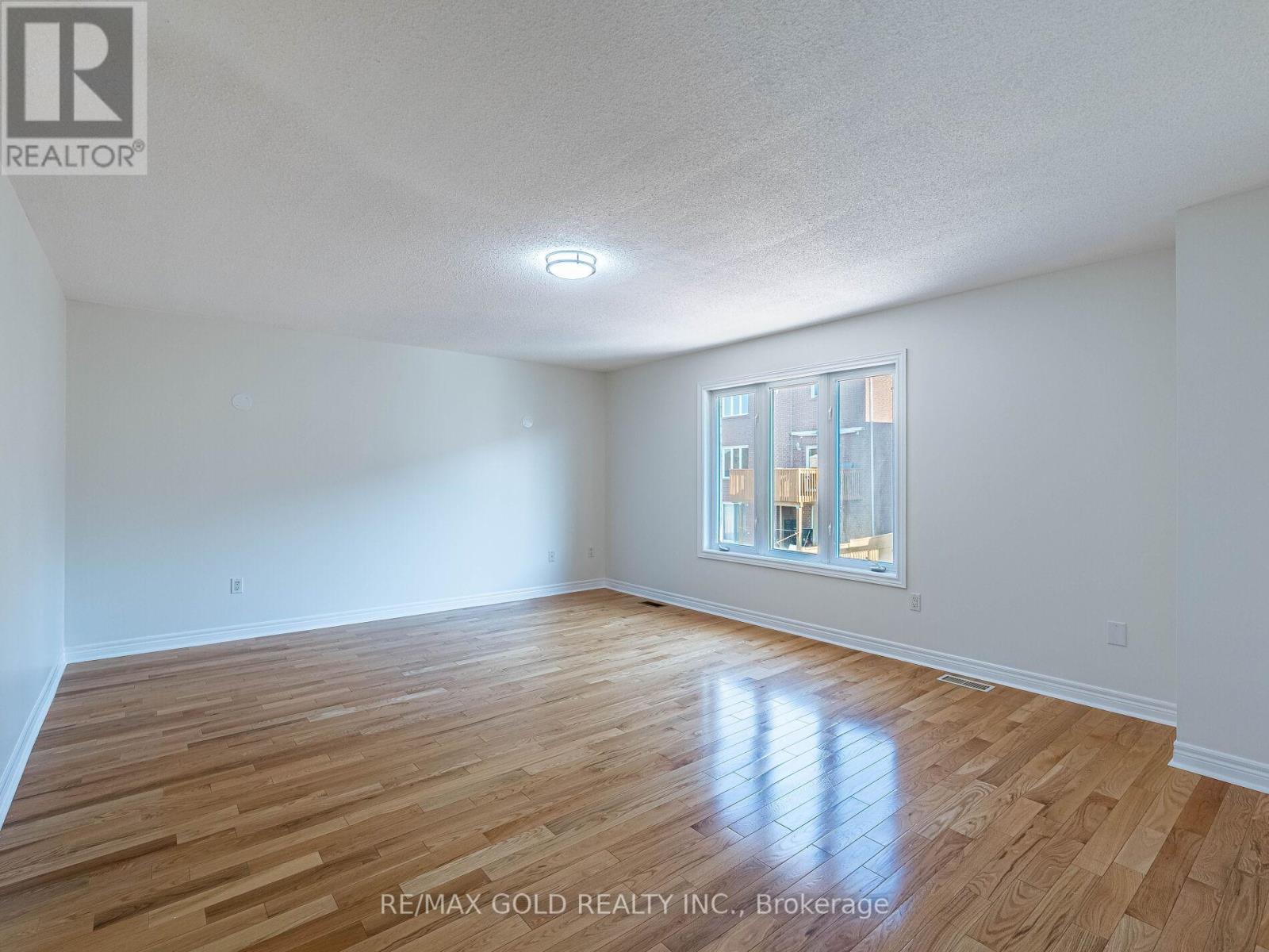 26 Yuile Court, Brampton, Ontario  L6Y 5J5 - Photo 19 - W12436052