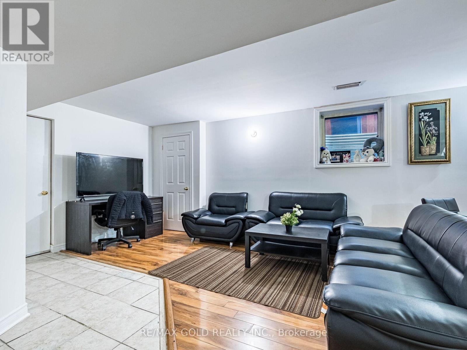 26 Yuile Court, Brampton, Ontario  L6Y 5J5 - Photo 28 - W12436052
