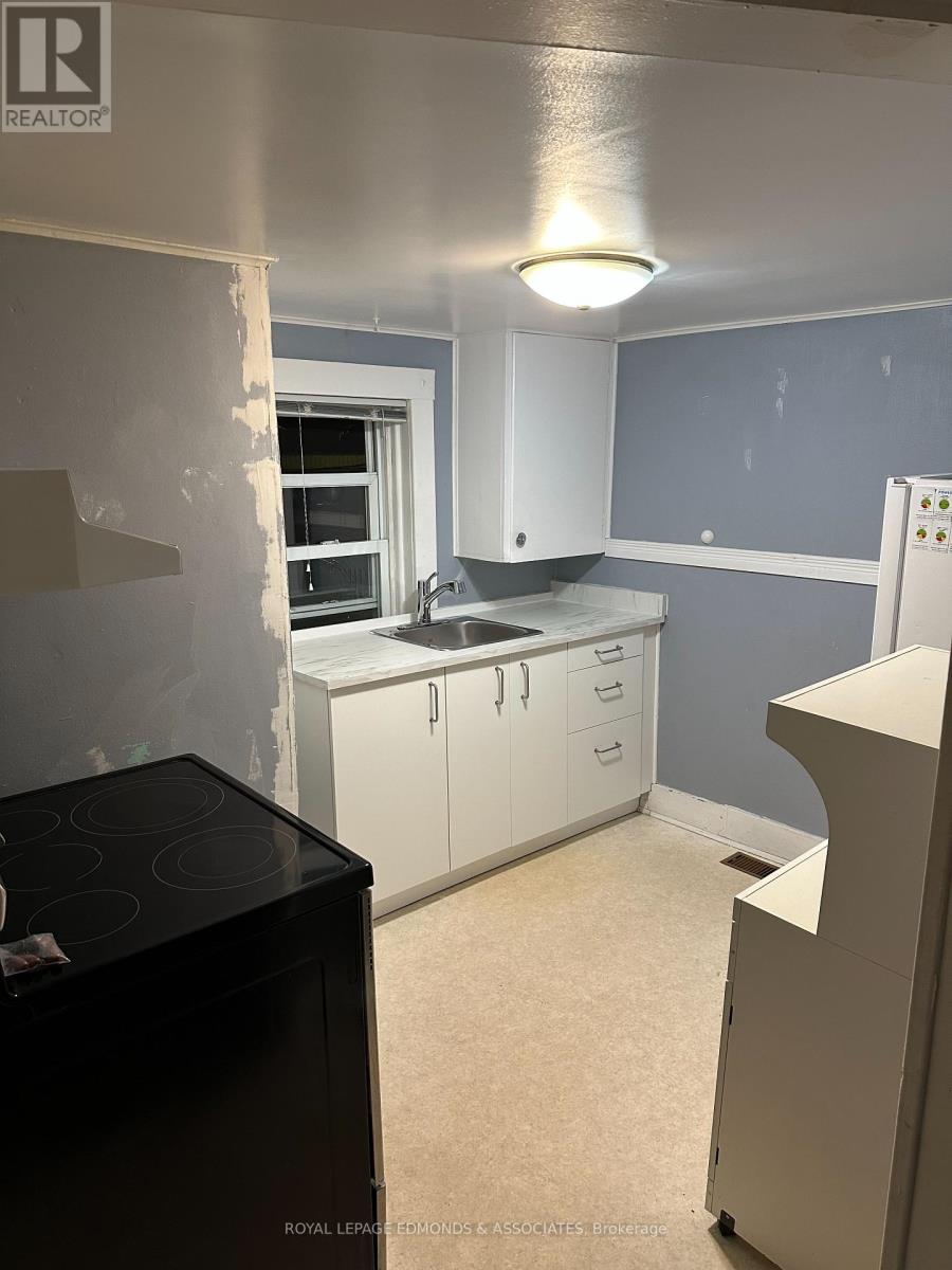 7 Isabella Street, Pembroke, Ontario  K8A 5S4 - Photo 23 - X12436096