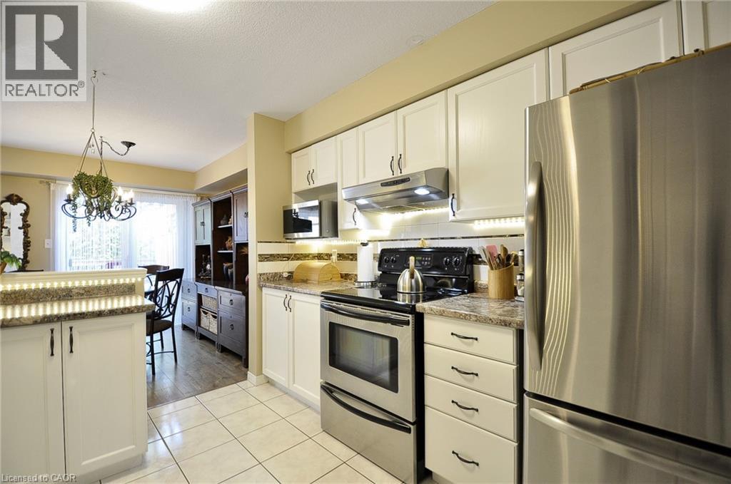 8 Brandy Crescent, Kitchener, Ontario  N2B 3W7 - Photo 14 - 40774375